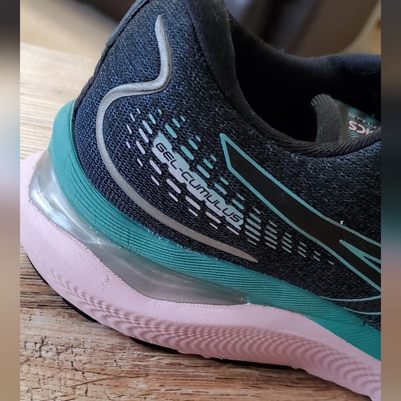 Asics - Picture 4 of 4